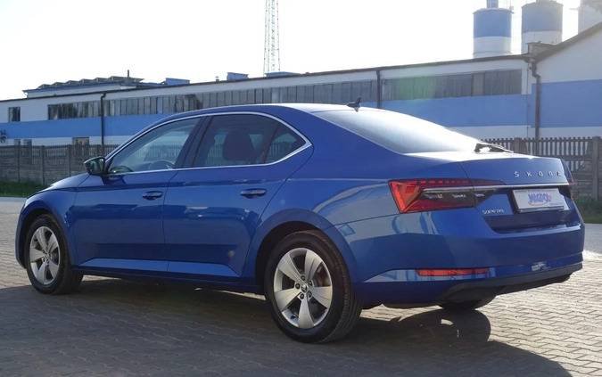 Skoda Superb cena 125000 przebieg: 93000, rok produkcji 2022 z Nowy Staw małe 781
